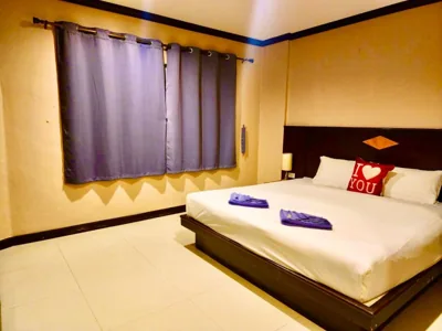 Deluxe Double Room — Hotel Hollywood Inn Love Patong
