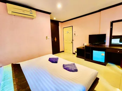 Hotel Hollywood Inn Love Patong – Photos 4