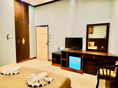 Hotel Hollywood Inn Love Patong – Photos 7
