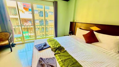 Hotel Hollywood Inn Love Patong – Photos 9